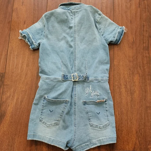 HUDSON GIRLS DENIM JUMPER BUTTON FRONT ADJUSTABLE ON BACK RAW HEM SLEEVE - Picture 2 of 5